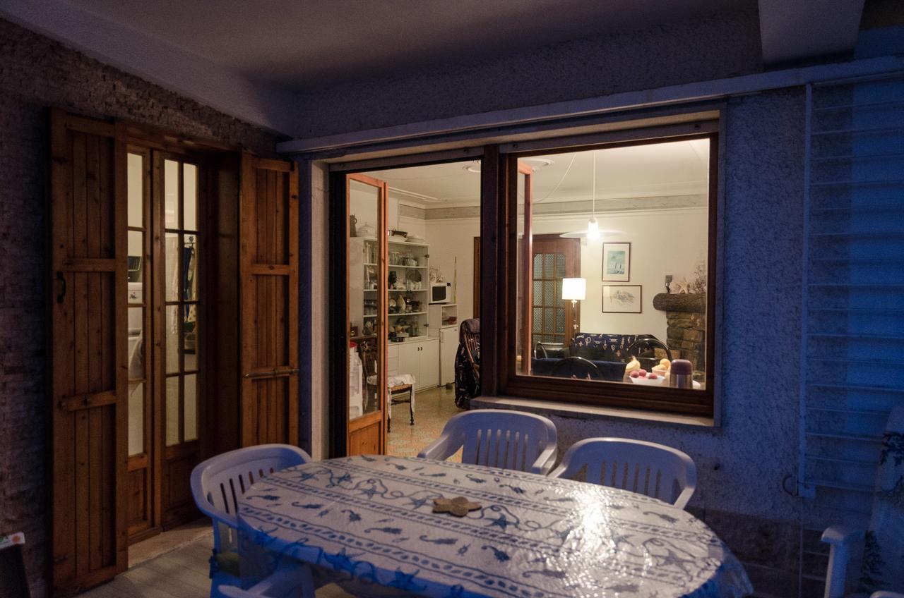 Seaside Holiday Apartment - Unique Location Cipressa 外观 照片